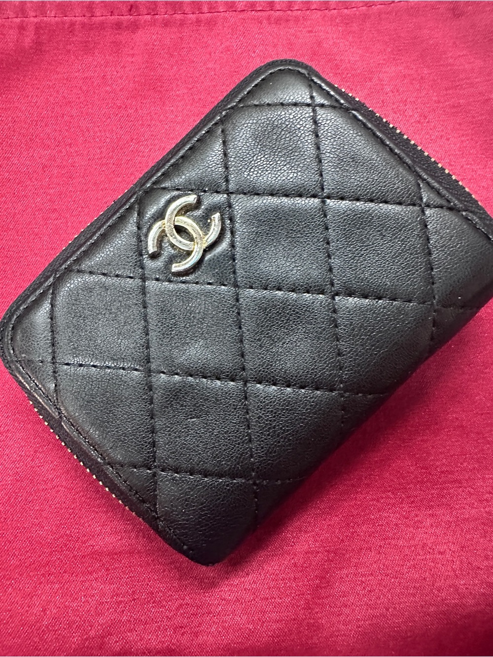 2017 CHANEL Black Quilted Leather Zip Wallet - Picture 1 of 11